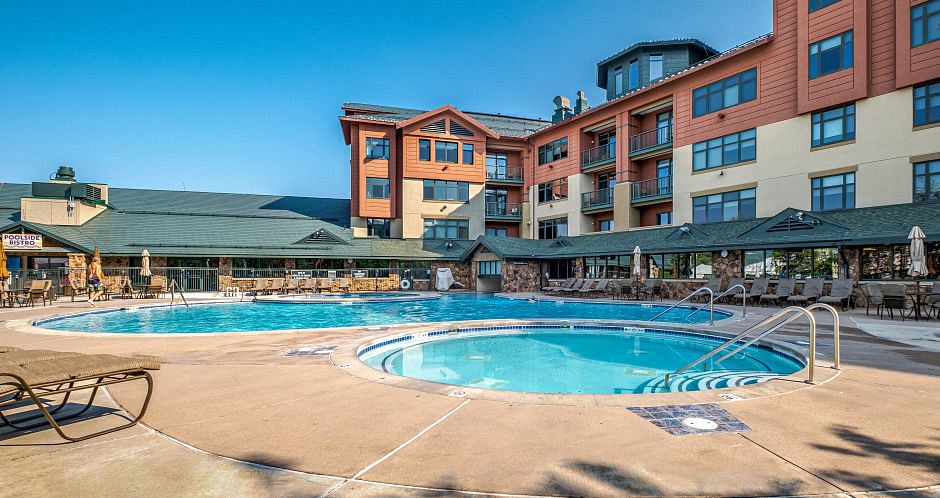 Kids will love the huge outdoor pool and hot tub. Photo: Steamboat Grand / Alterra - image_3